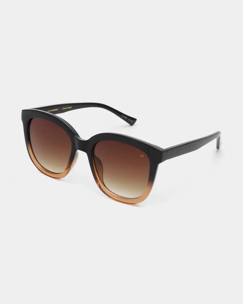 BILLY BLACK BROWN TRANSPARENT 2.webp