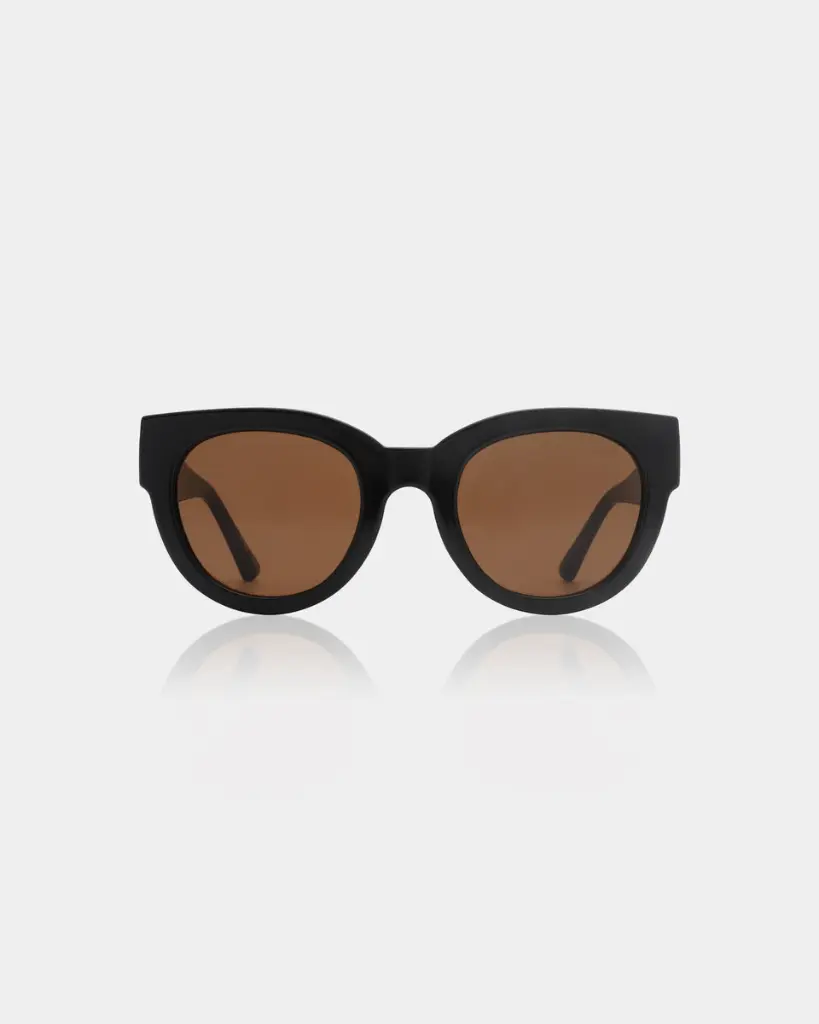 LILLY BLACK 2.webp