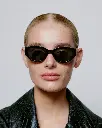WINNIE BLACK 5.webp