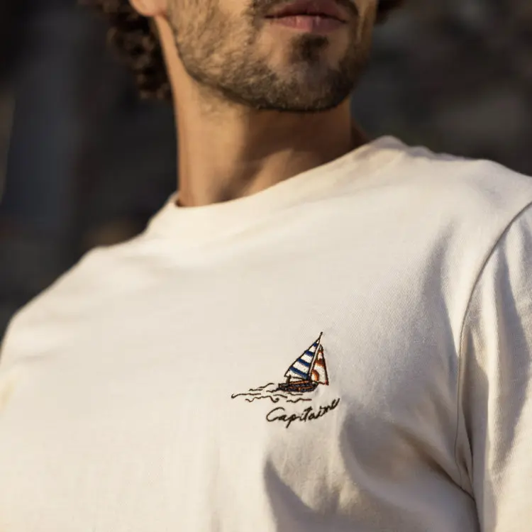 prod-37223-t-shirt-ecru-coton-coton-recycle-modele-arcy-750x750-c.webp