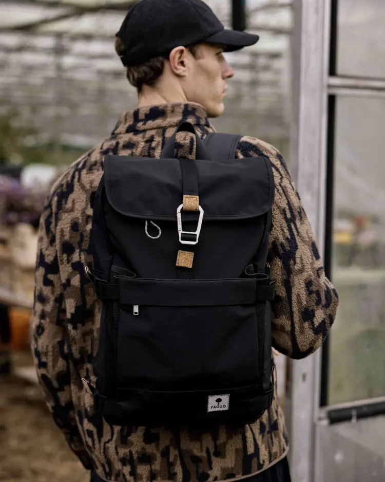 COMMUTER BLA00 (4).webp
