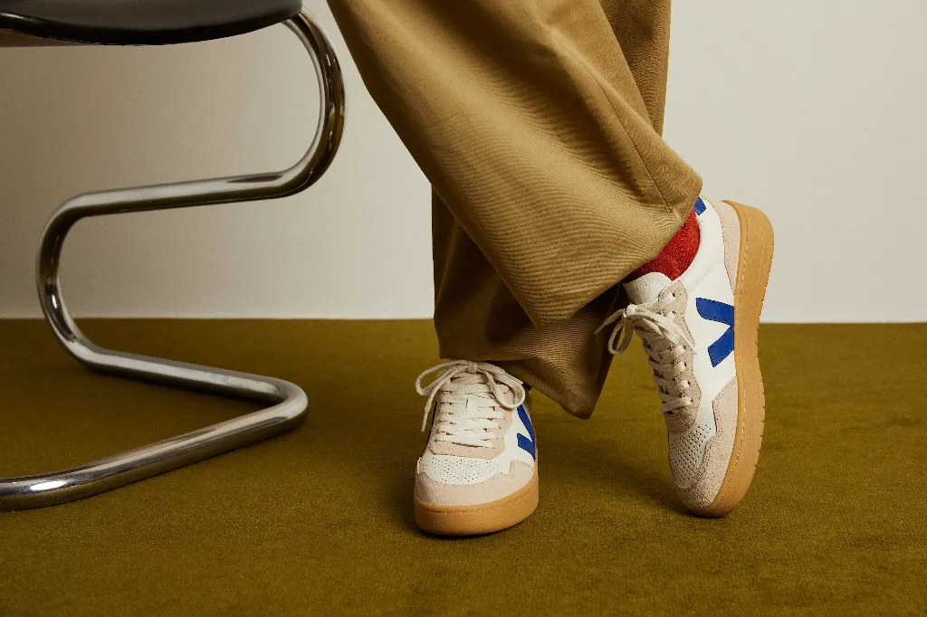 veja-baskets-v-90-cuir-beige-vd2021367_4.webp