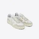 V-90 - WHITE PIERRE NAUTICO