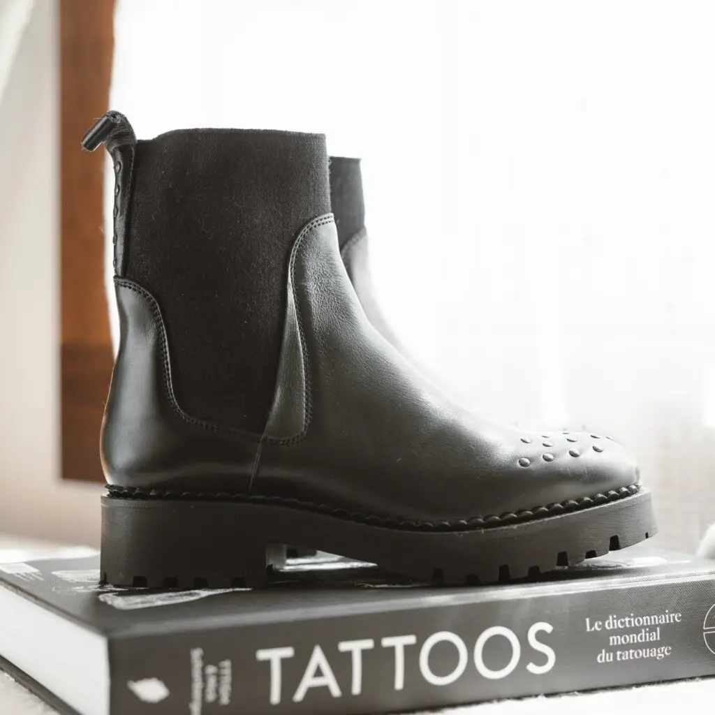 AMAGNE  ANILINE - NOIR