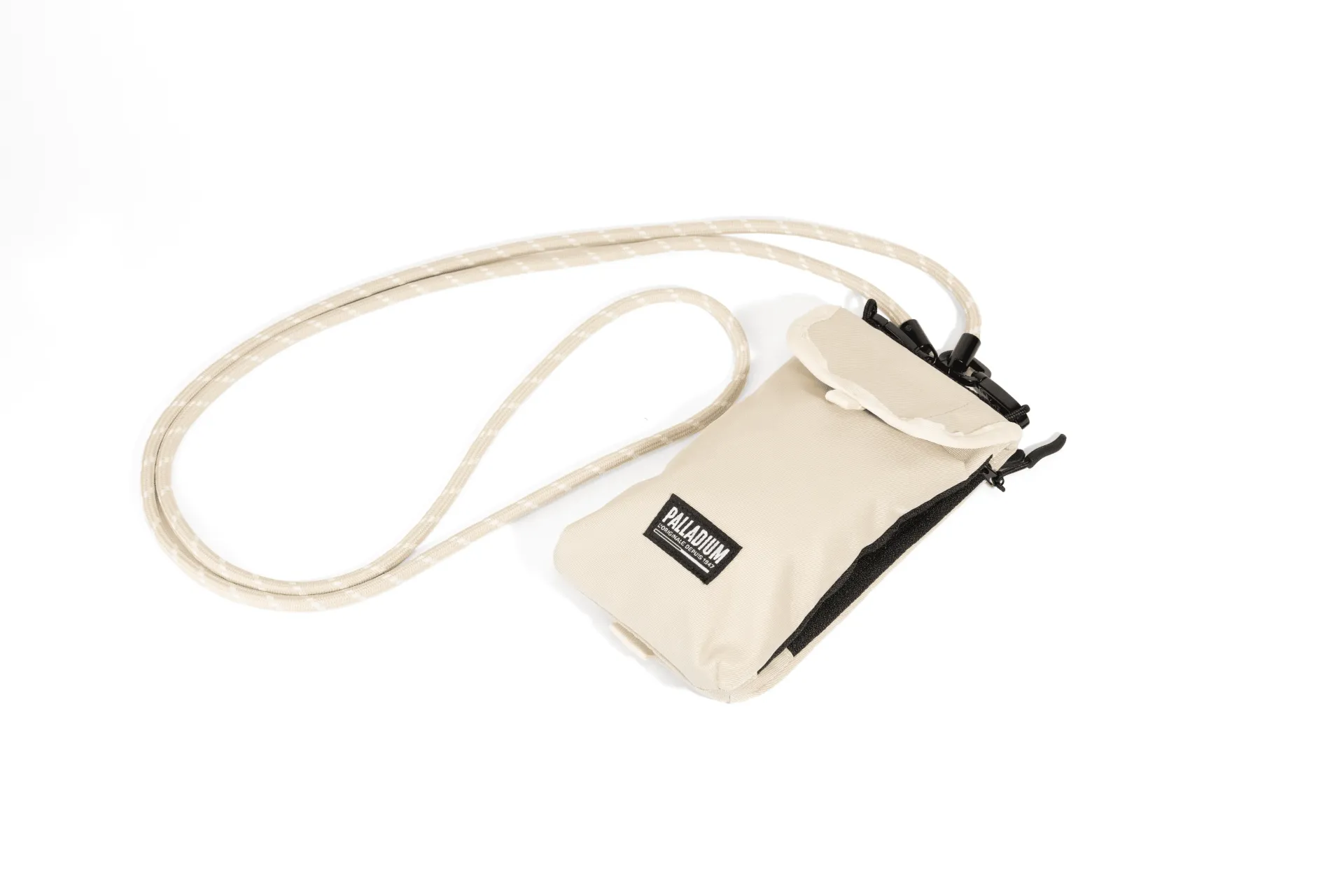 MULTIVAULT POUCH~WOODLIN